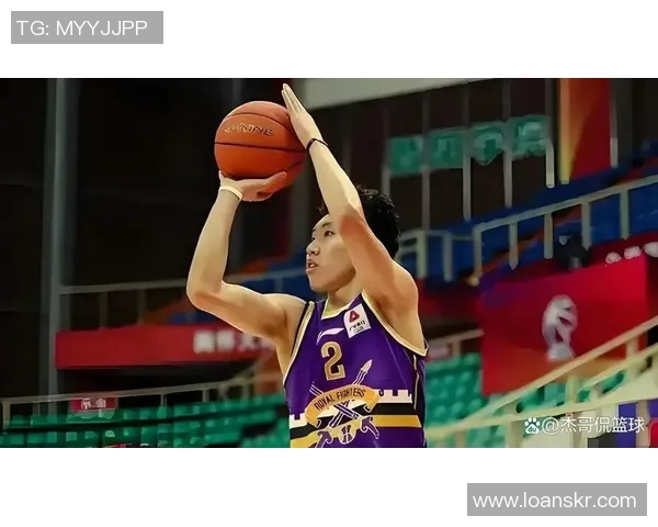 廖三宁精准突破分球技艺解析助力球队战术升级