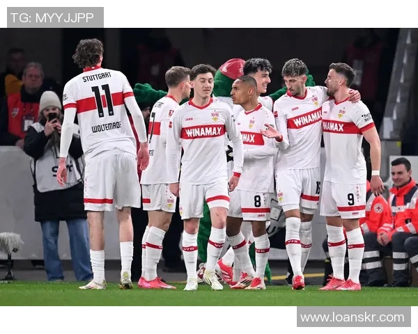 德甲球队逐渐恢复正常的用人单位运转：足球竞技的复兴之路