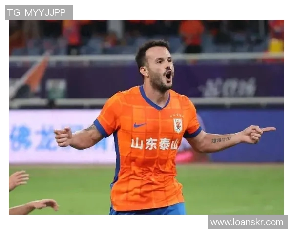 瓦科补射助力山东泰山逆转胜利展现团队精神与顽强斗志 瓦科补射助力山东泰山逆转胜利展现团队精神与顽强斗志