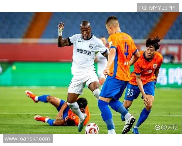 桑切斯因伤缺席关键比赛,球迷担心球队战绩 桑切斯因伤缺席关键比赛,球迷担心球队战绩