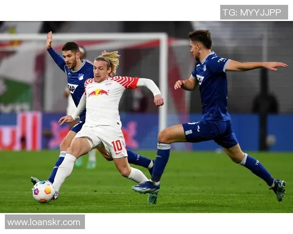 莱比锡主场大胜，登顶德甲次席，豪取胜利势如破竹